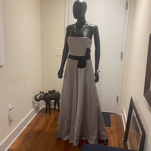 Collette's Closet | Stunningly Gorgeous Halston Strapless Formal Gown